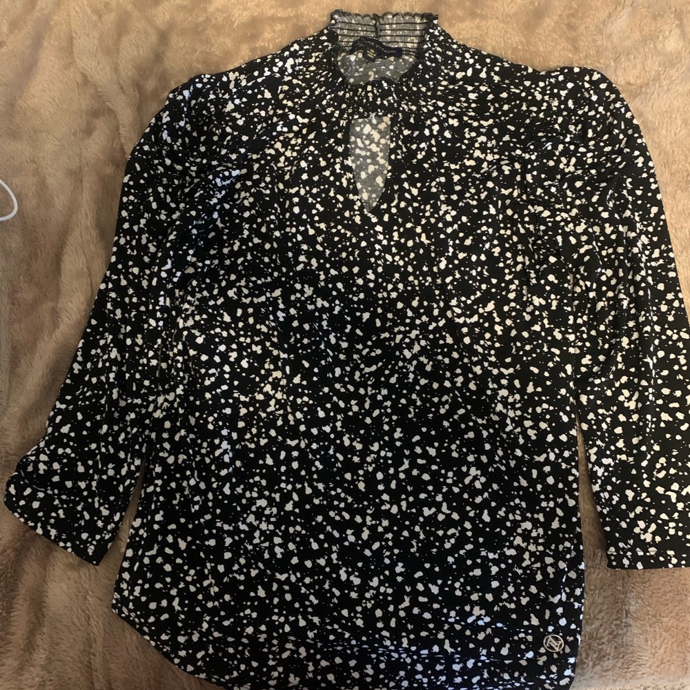 Clearance ADRIENNE VITTADINI SIZE MEDIUM WOMENS TOP